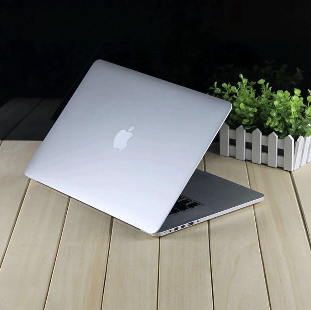 Laptop MacBook Pro 13-inch Intel Core i5, 8GB RAM, ROM 128GB- Silver image 3