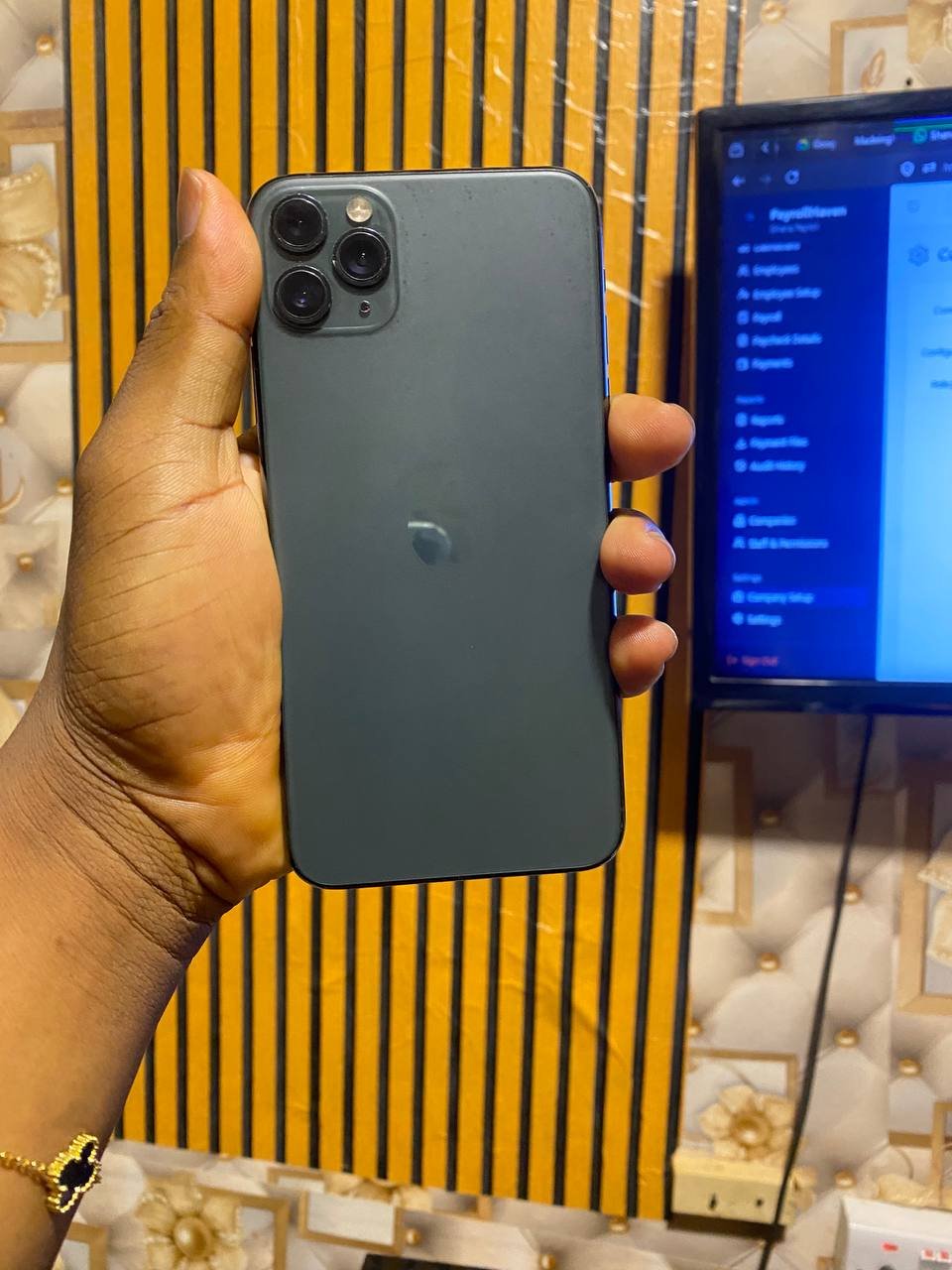 Apple Iphone 11 pro max 64GB